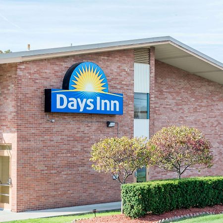 Days Inn By Wyndham Niles Buitenkant foto