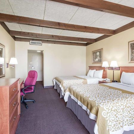 Days Inn By Wyndham Niles Buitenkant foto