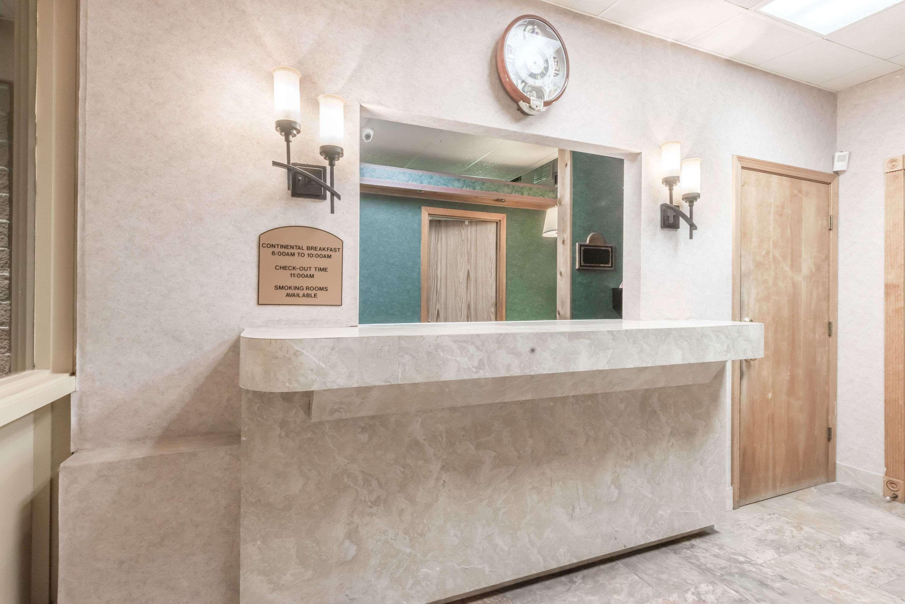 Days Inn By Wyndham Niles Buitenkant foto