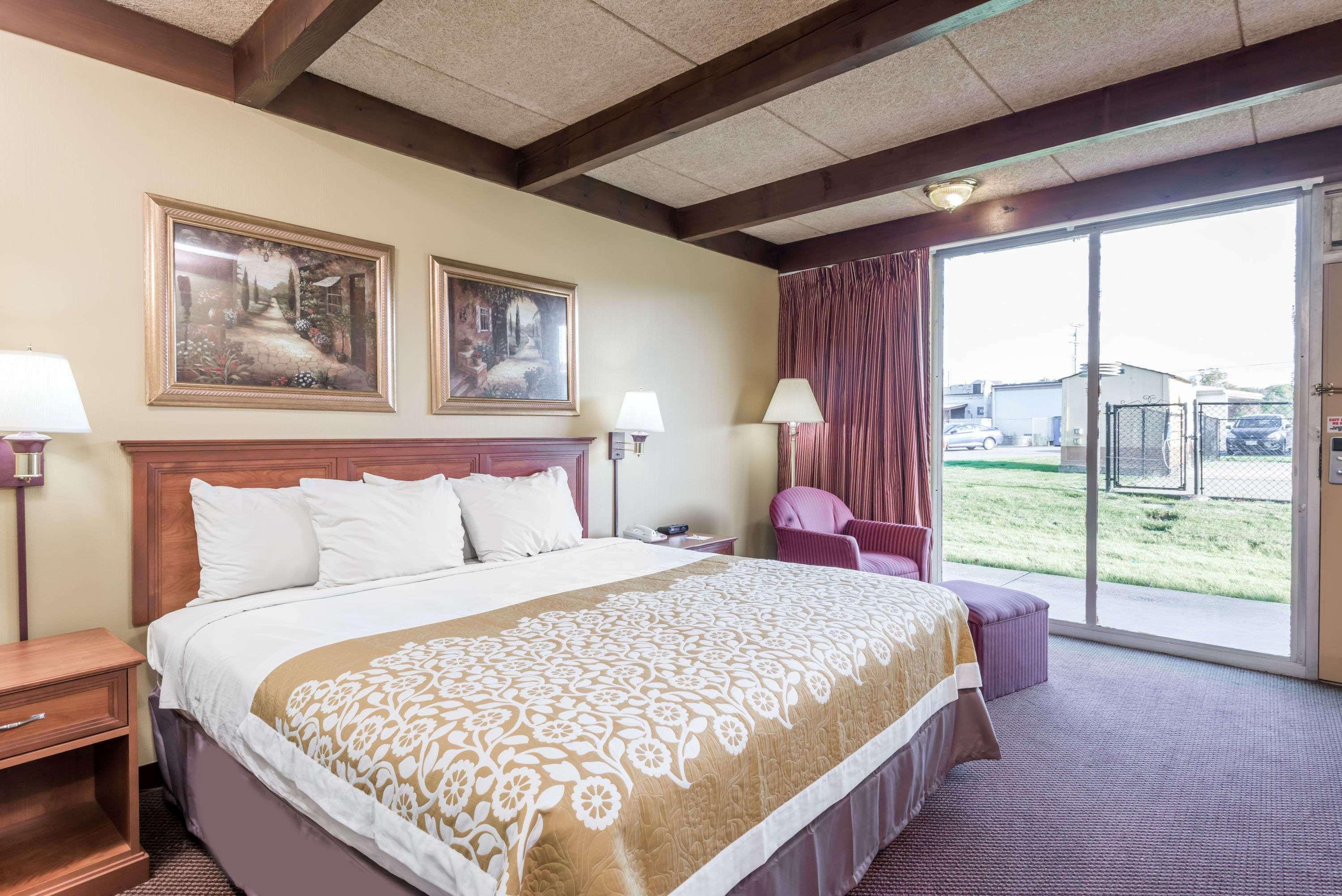 Days Inn By Wyndham Niles Buitenkant foto