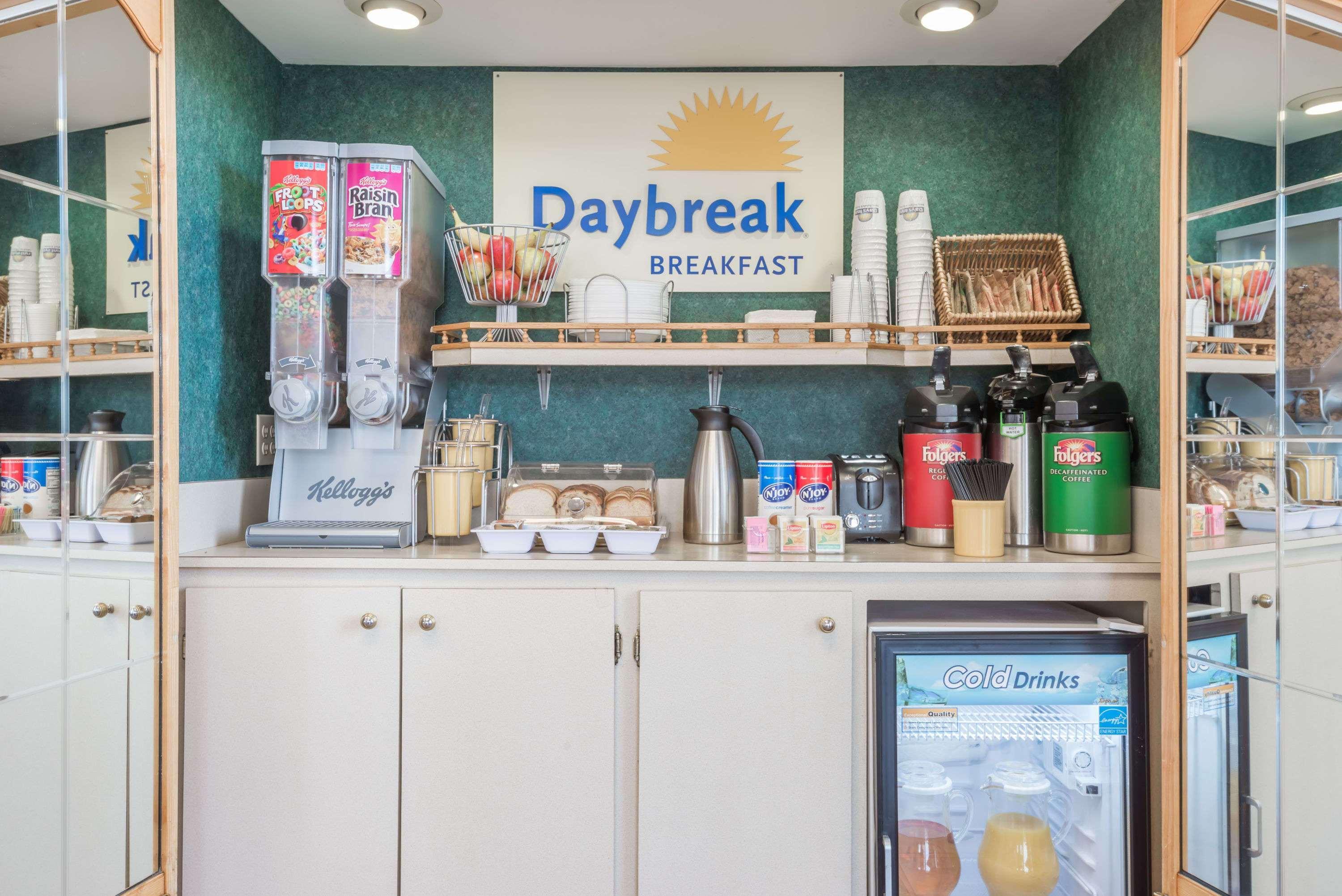 Days Inn By Wyndham Niles Buitenkant foto